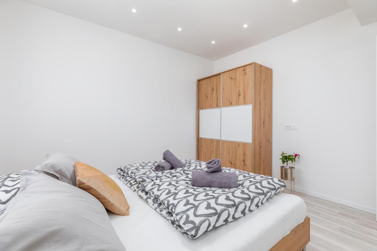 Apartman Knezevic A Fažana Extérieur photo