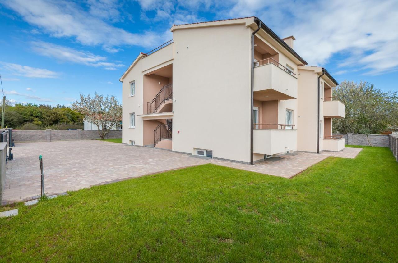 Apartman Knezevic A Fažana Extérieur photo