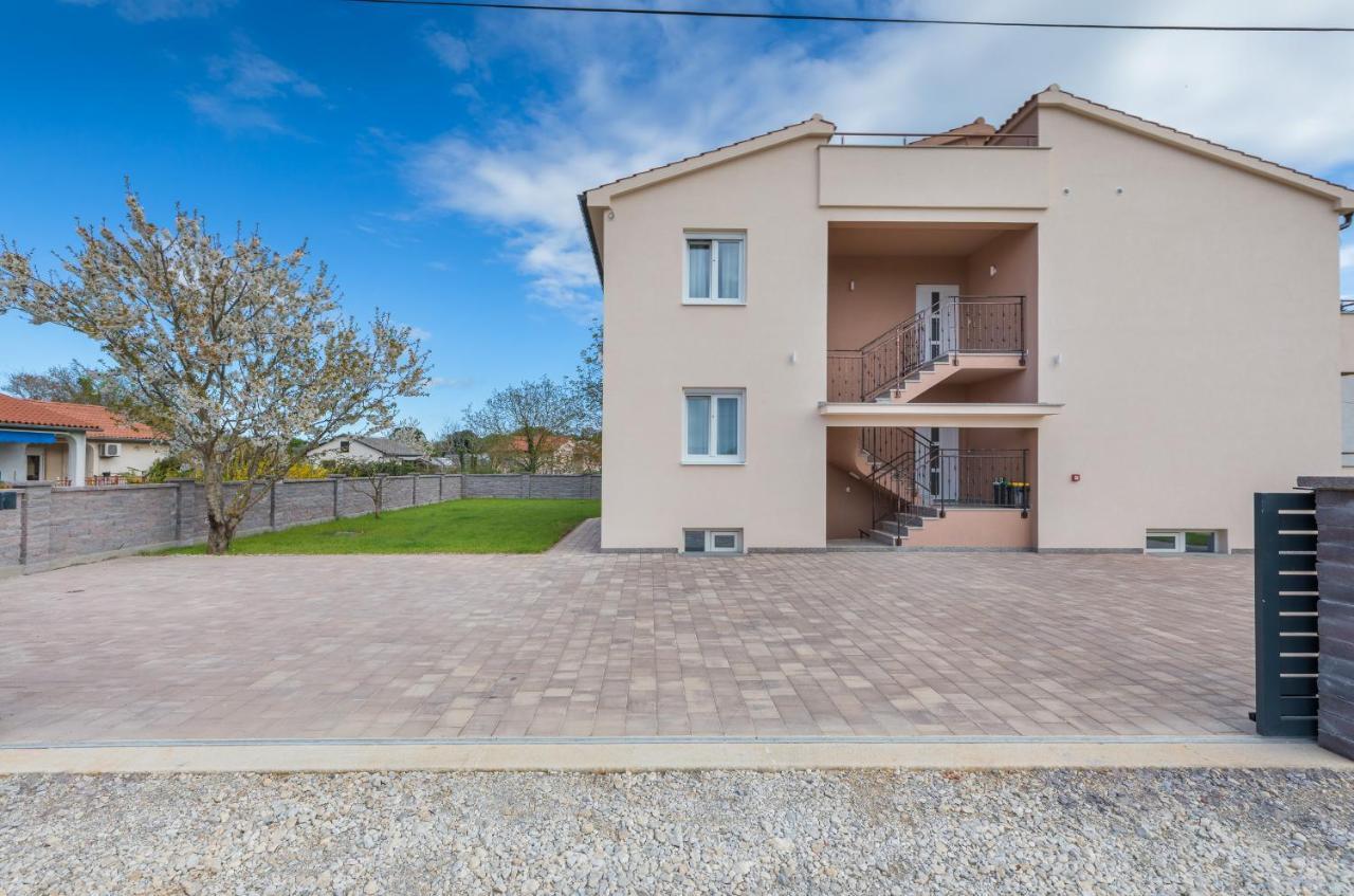 Apartman Knezevic A Fažana Extérieur photo